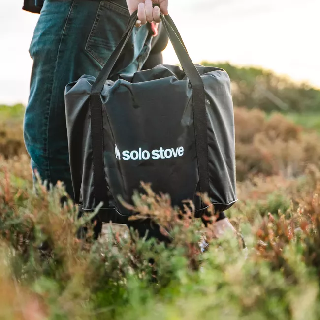 A person with a "sodote" bag.