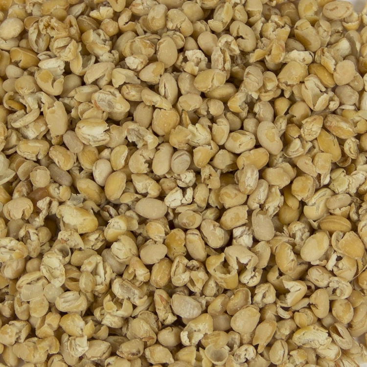 A close up image of a pile of corn.